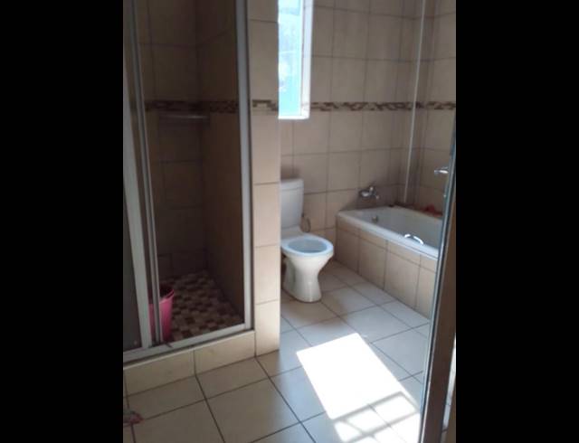 10 BEDROOM HOUSE FOR SALE IN BEREA